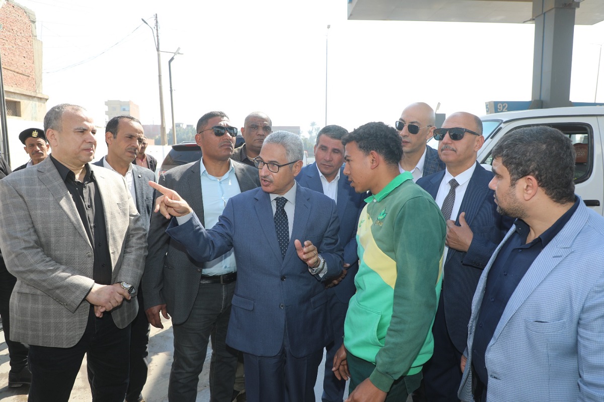 المحافظ يكلف بمراجعة اشتراطات الأمن والسلامة بمحطات البنزين