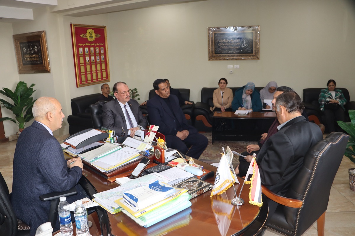 السكرتير العام يتابع تحصيل مستحقات الدولة 