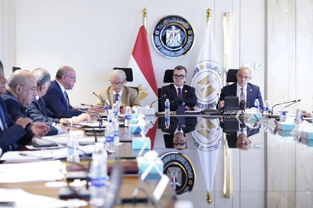 بنك الاستثمار القومي يتابع خطط إعادة الهيكلة