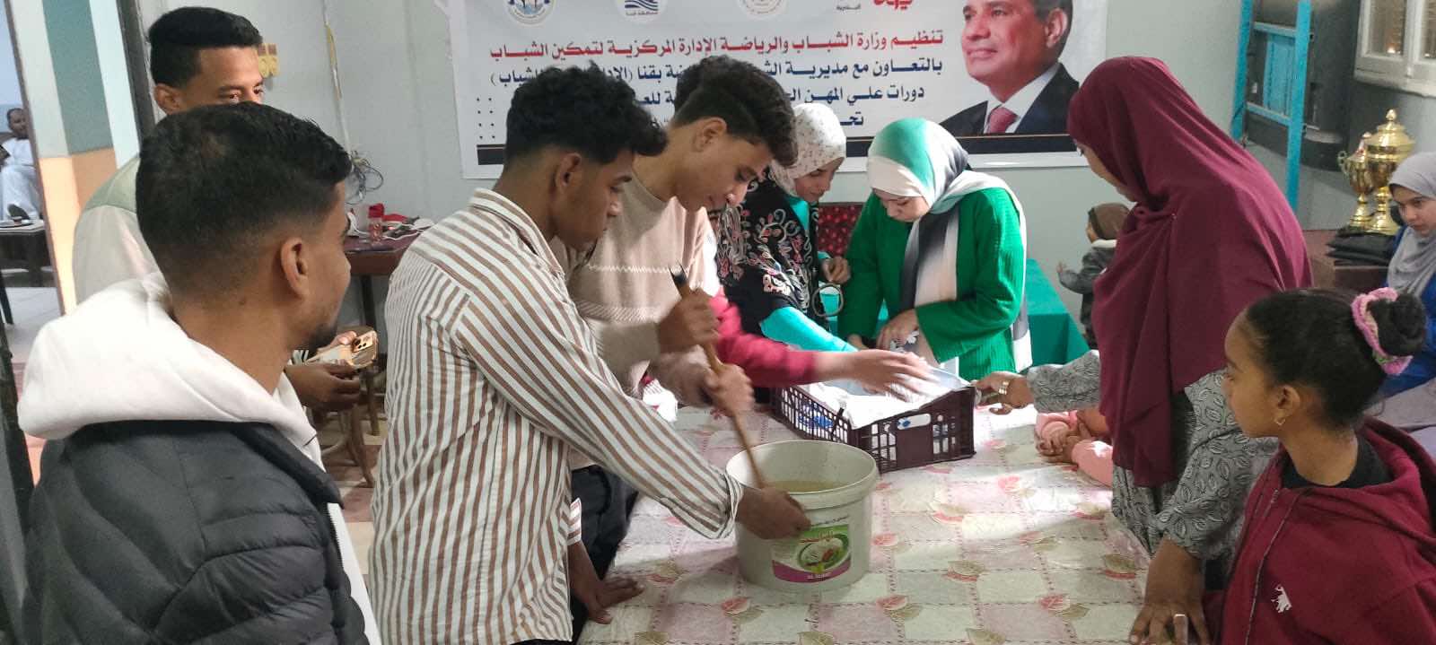 الشباب والرياضة تنظم تدريب علمني حرفة