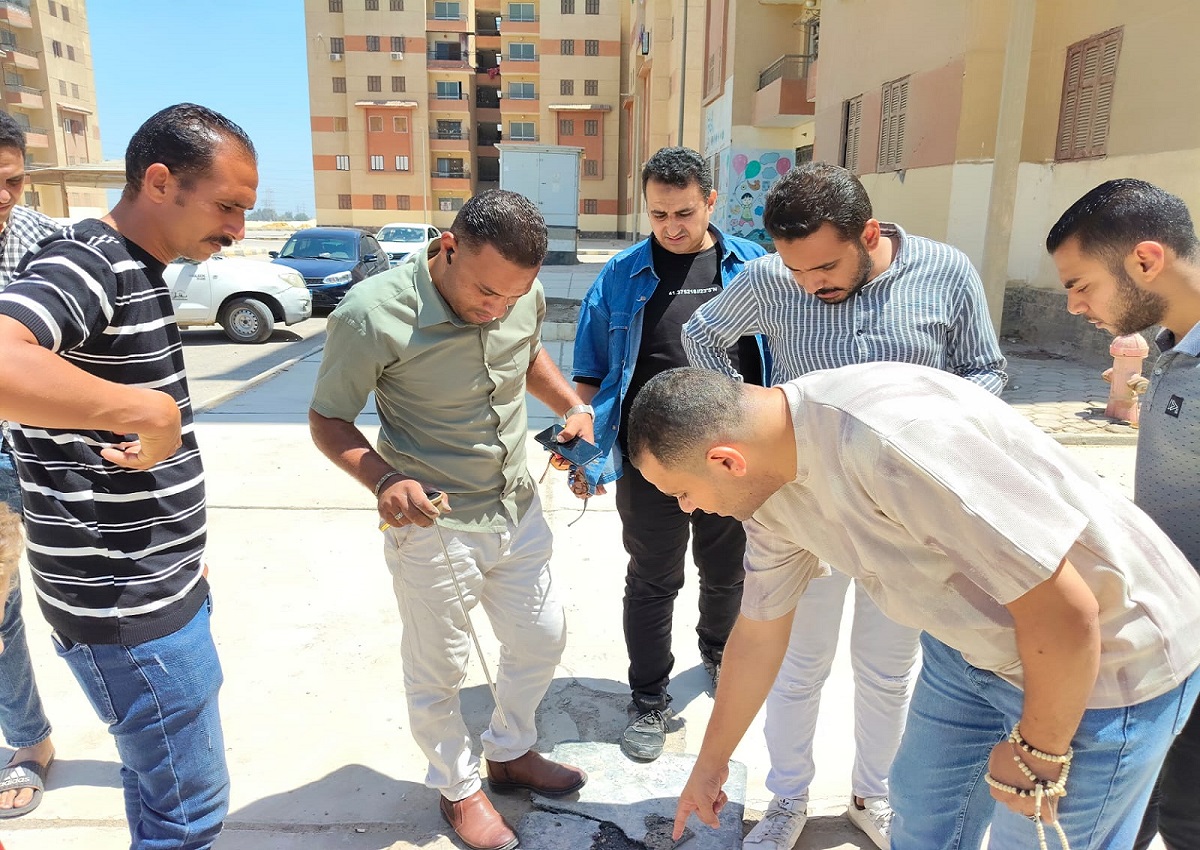 بدء فحص شبكات المياه بمحيط عمارتي منطقة الـ(104)