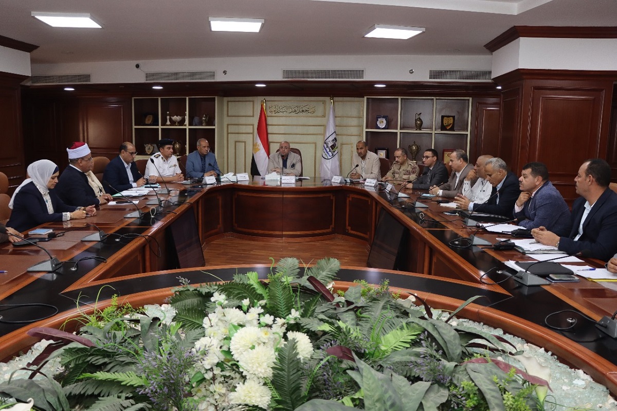 مناقشة خطط واستعدادات الجهاز التنفيذي لانتخابات الشيوخ