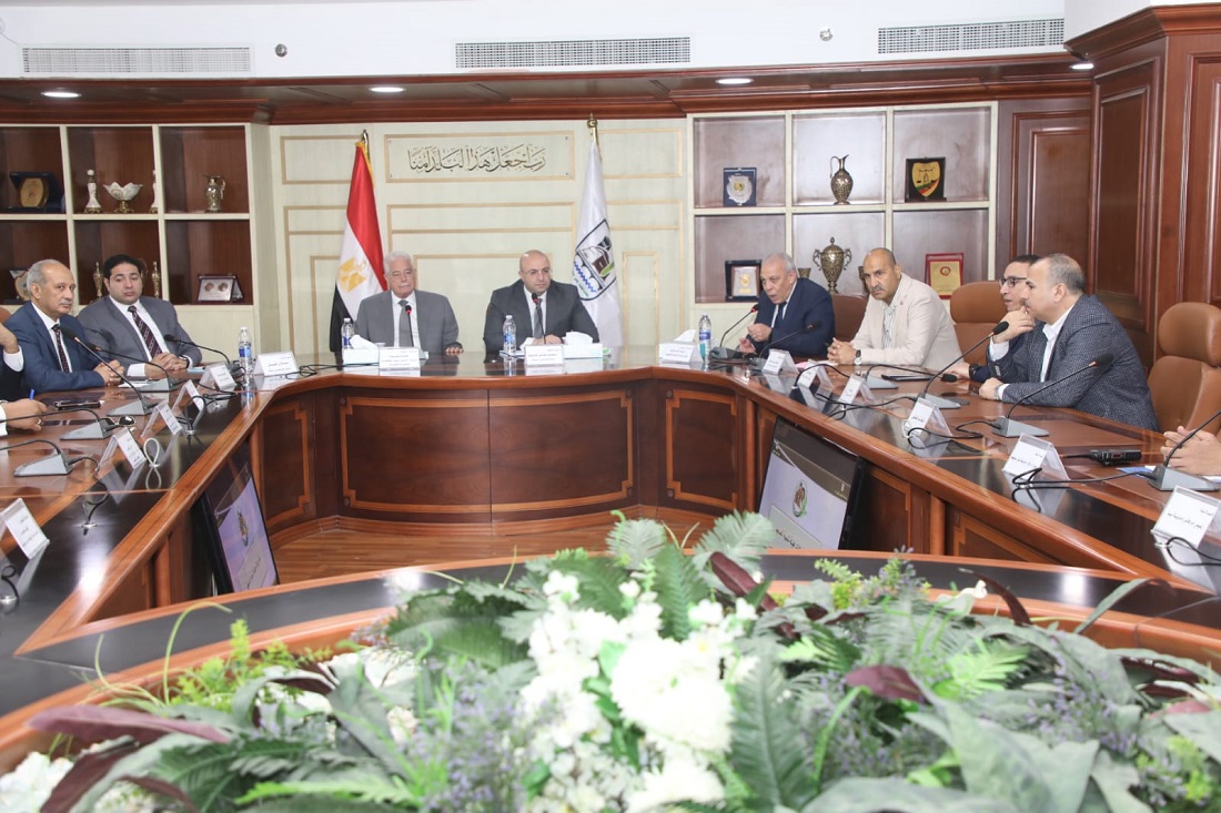 عرض رؤية تنمية بني سويف بحضور مستشار الرئيس