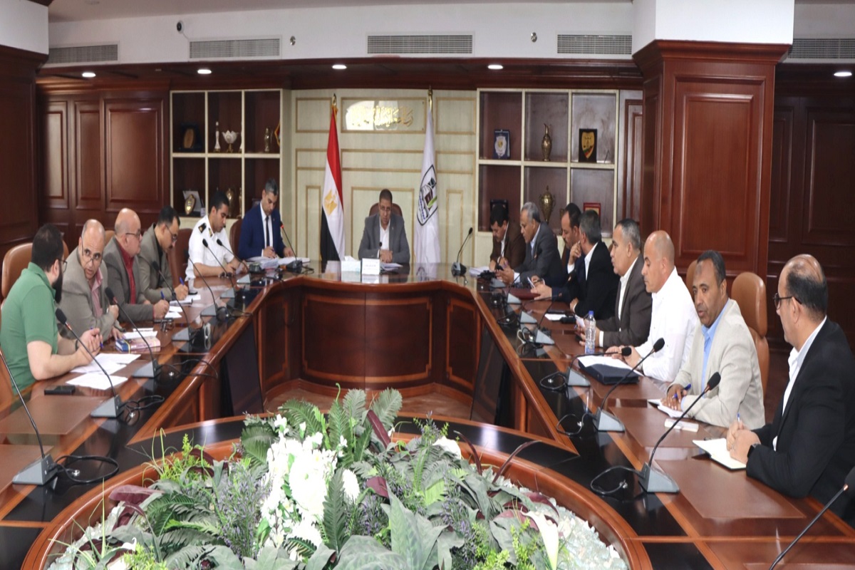 السكرتير العام يترأس اجتماع مشروع المواقف
