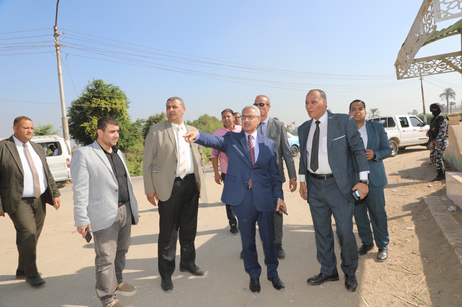 جولة تفقدية للمحافظ في مركزي سمسطا وببا