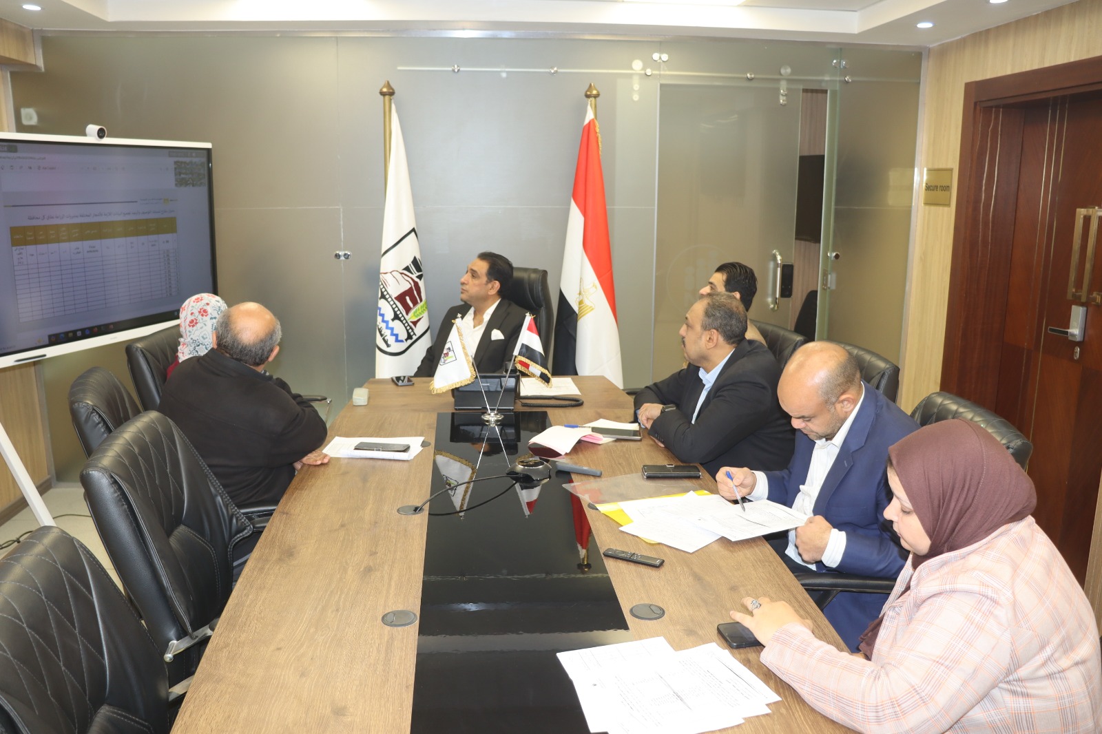 السكرتير العام المُساعد يُشارك في اجتماع وزارة التنمية المحلية