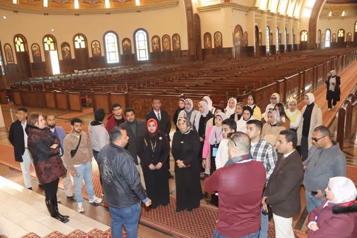 وفد من أبناء المحافظة يزور العاصمة الادارية