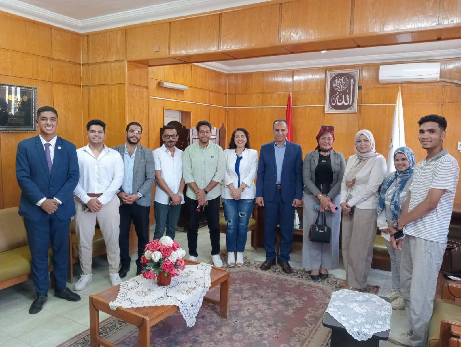 جميعة يبحث مع وفد بشبابها نشر الوعي الصحي
