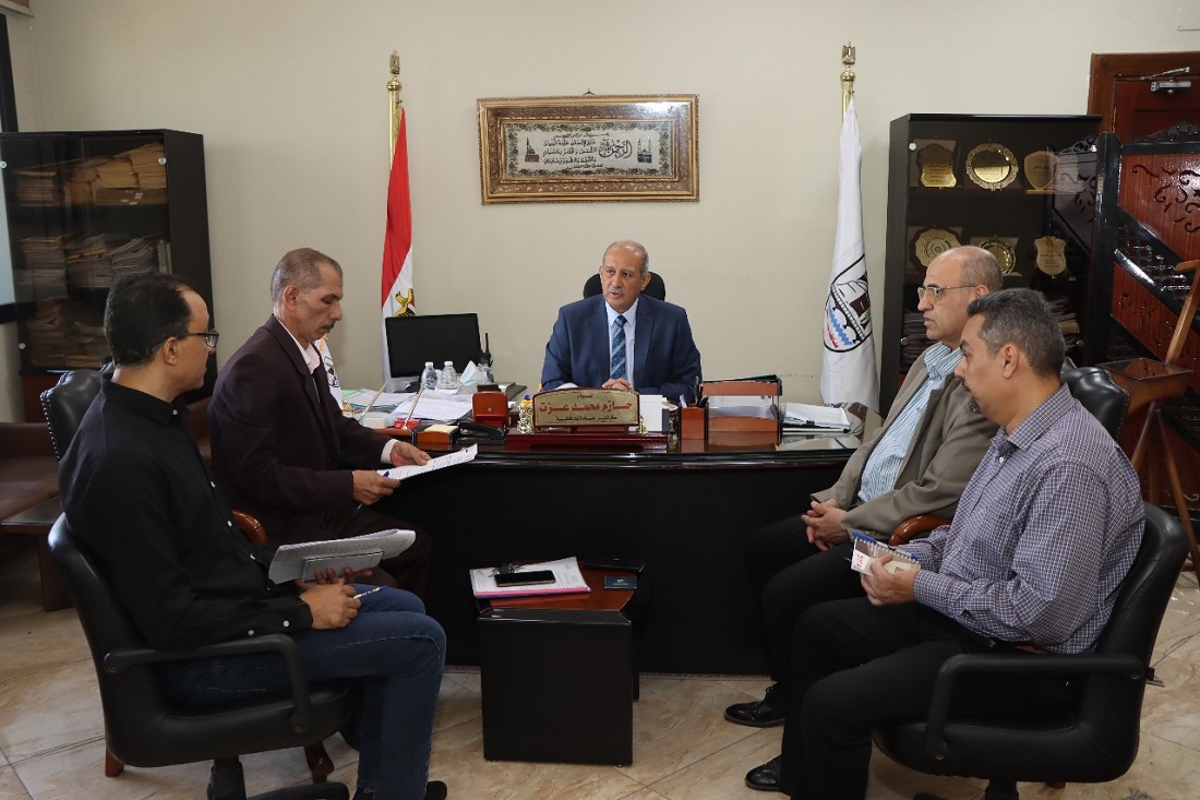 السكرتير العام يجتمع بمركز تدريب علوم الحاسب
