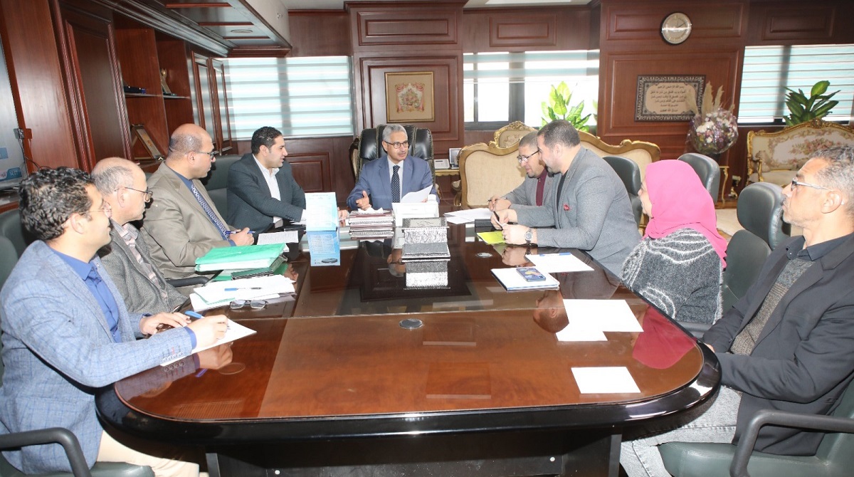 مناقشة الموقف التنفيذي لملف تقنين الأراضي