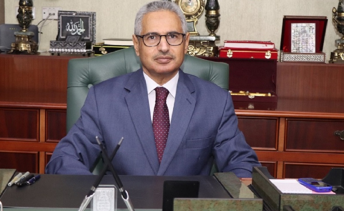 المحافظ يُهنئ فخامة الرئيس بحلول شهر رمضان