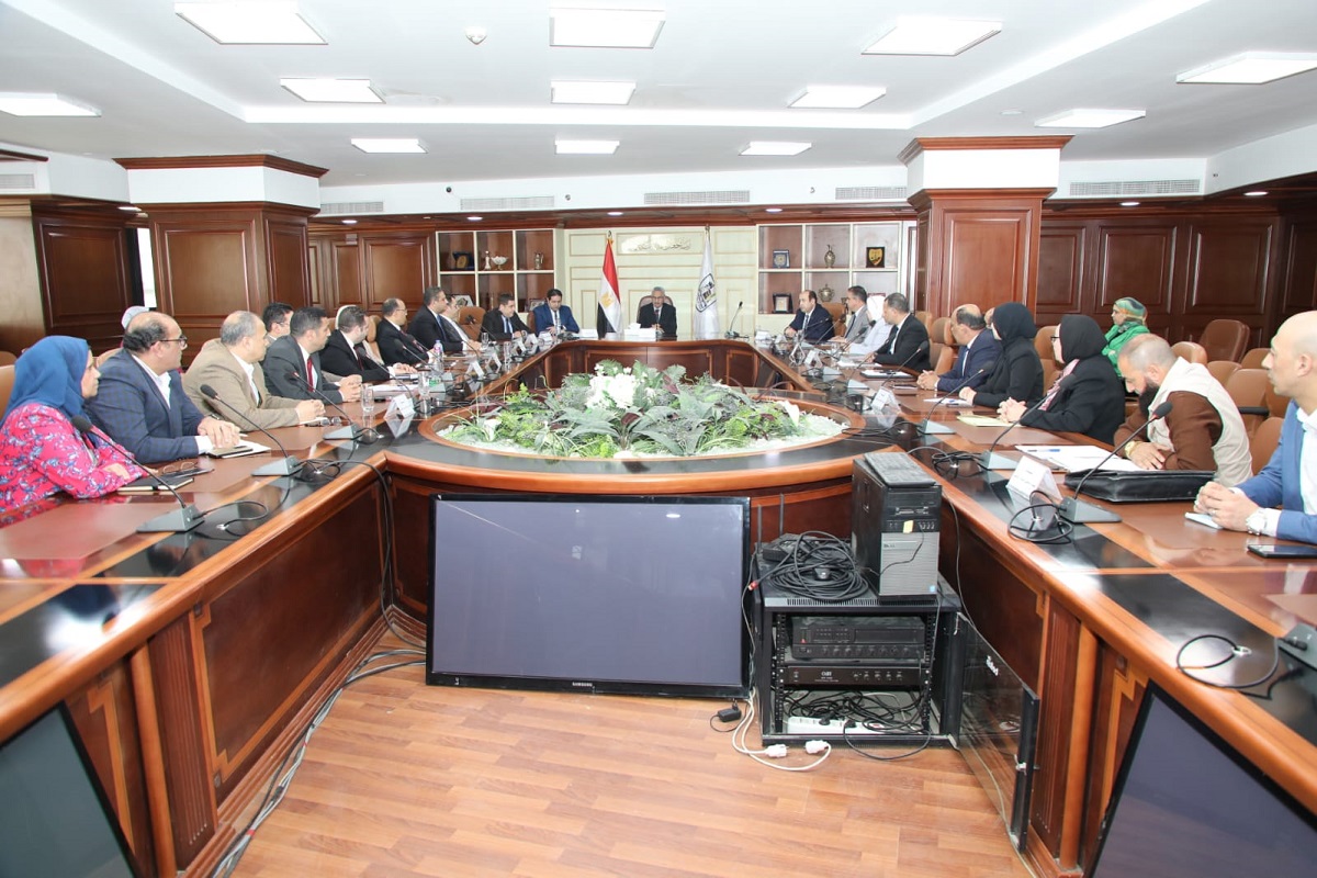 النواب في ضيافة محافظ بني سويف 